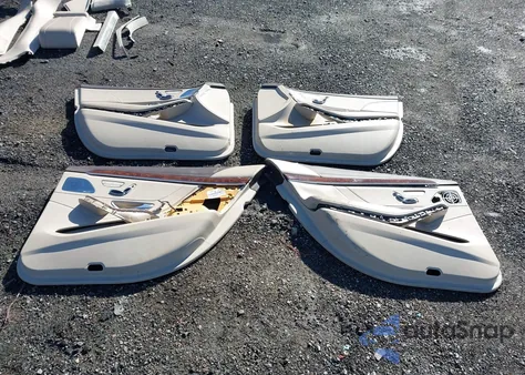 2015 Mercedes-Benz S 550 z USA, uszkodzony, nr VIN WDDUG8CBXFA106313